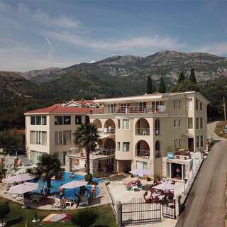 Апартаменты Apartments Jovicevic Петровац Апартаменты с 2 спальнями, балконом и видом на море-1